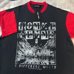 Homme Femme Take Off  Black and Red Short Sleeve Tee